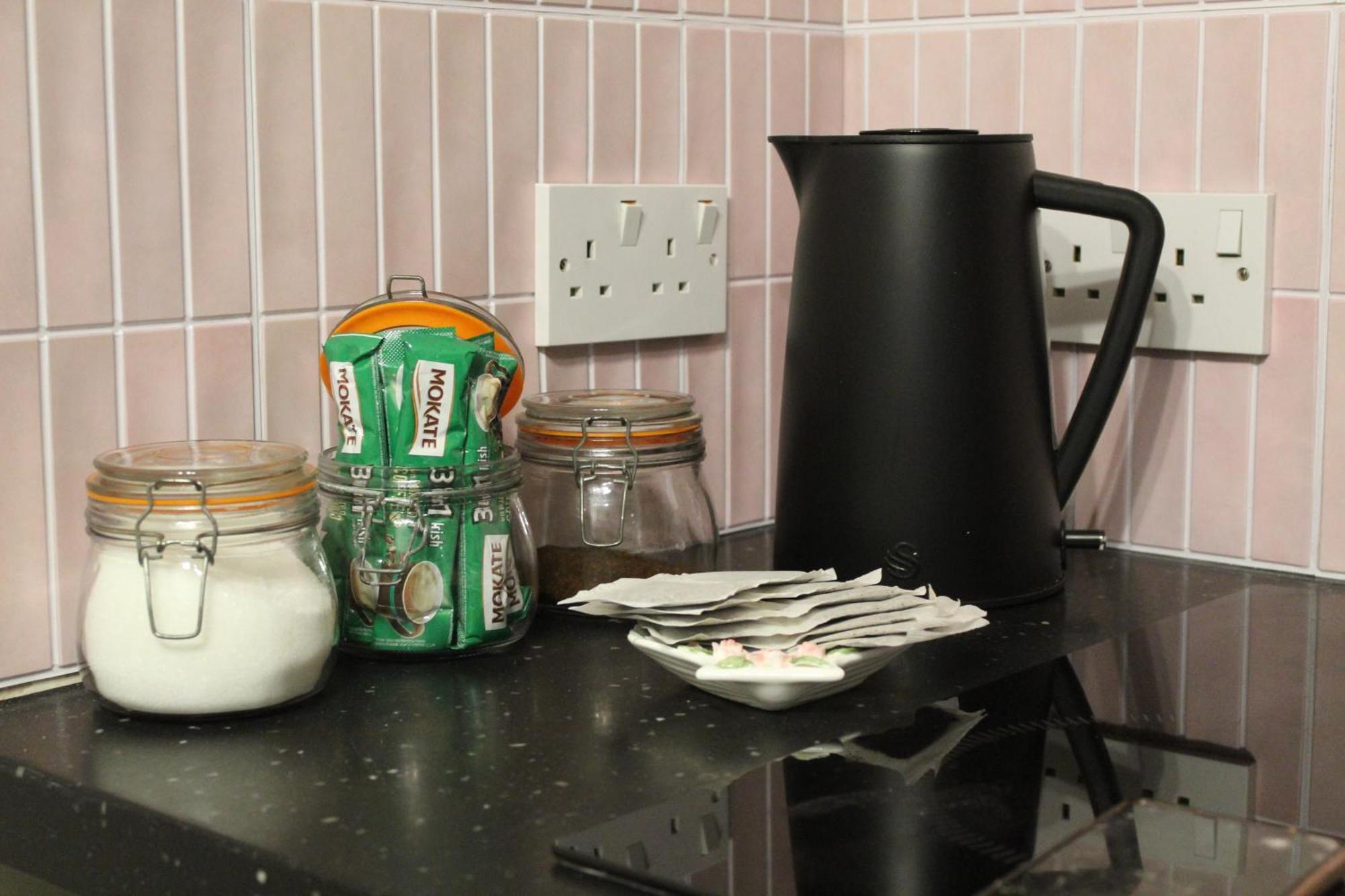 Peacehaven Retreat - 4 Minutes From The Beach! Pet Friendly! Веймут Екстер'єр фото