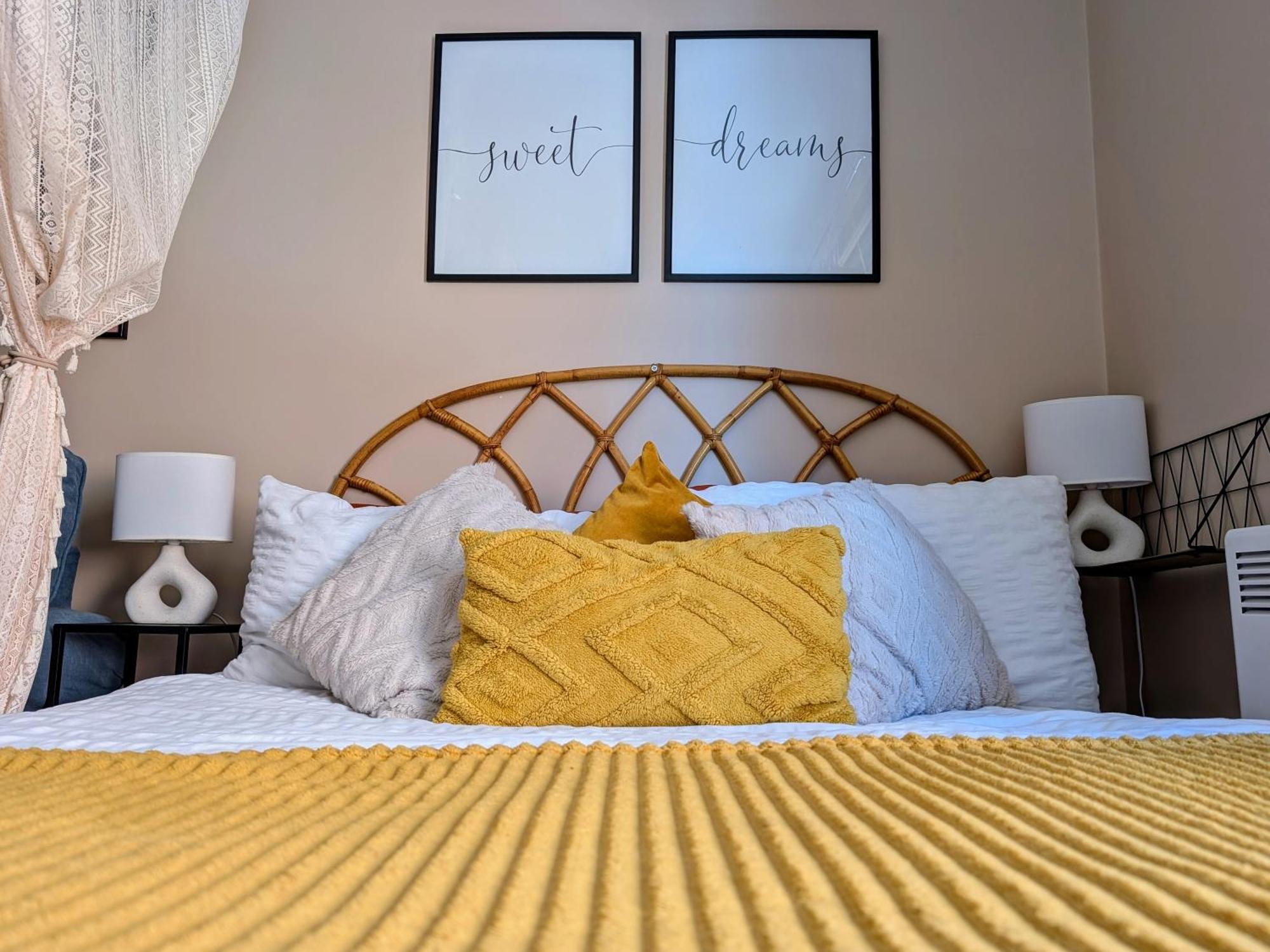 Peacehaven Retreat - 4 Minutes From The Beach! Pet Friendly! Веймут Екстер'єр фото