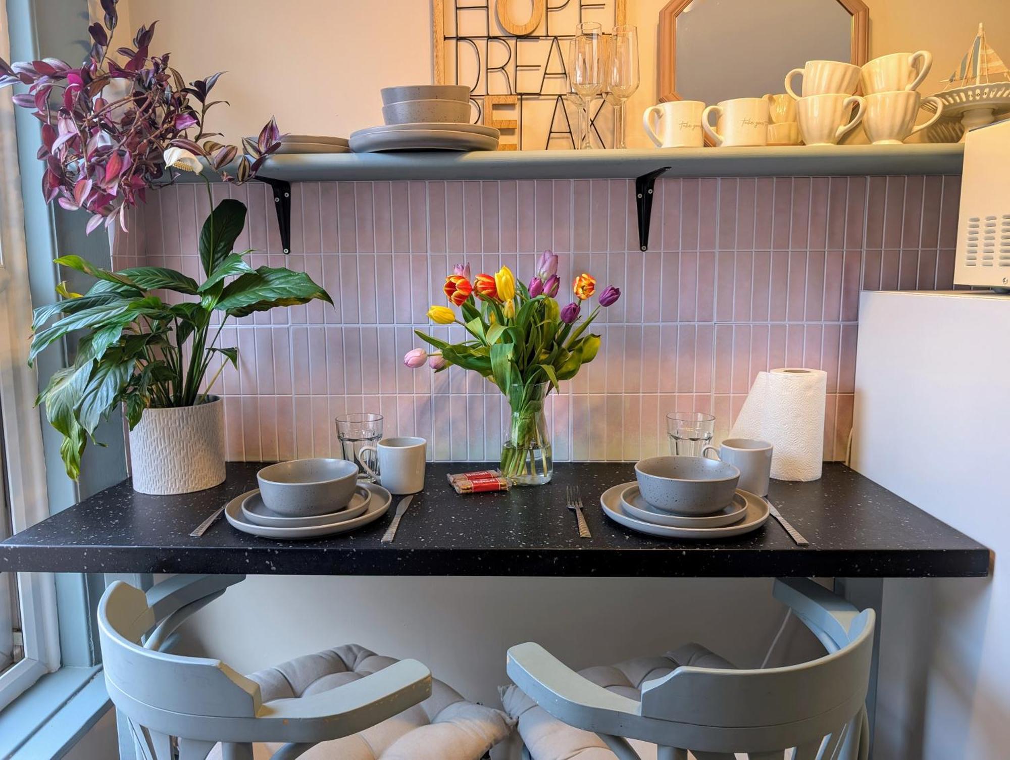 Peacehaven Retreat - 4 Minutes From The Beach! Pet Friendly! Веймут Екстер'єр фото